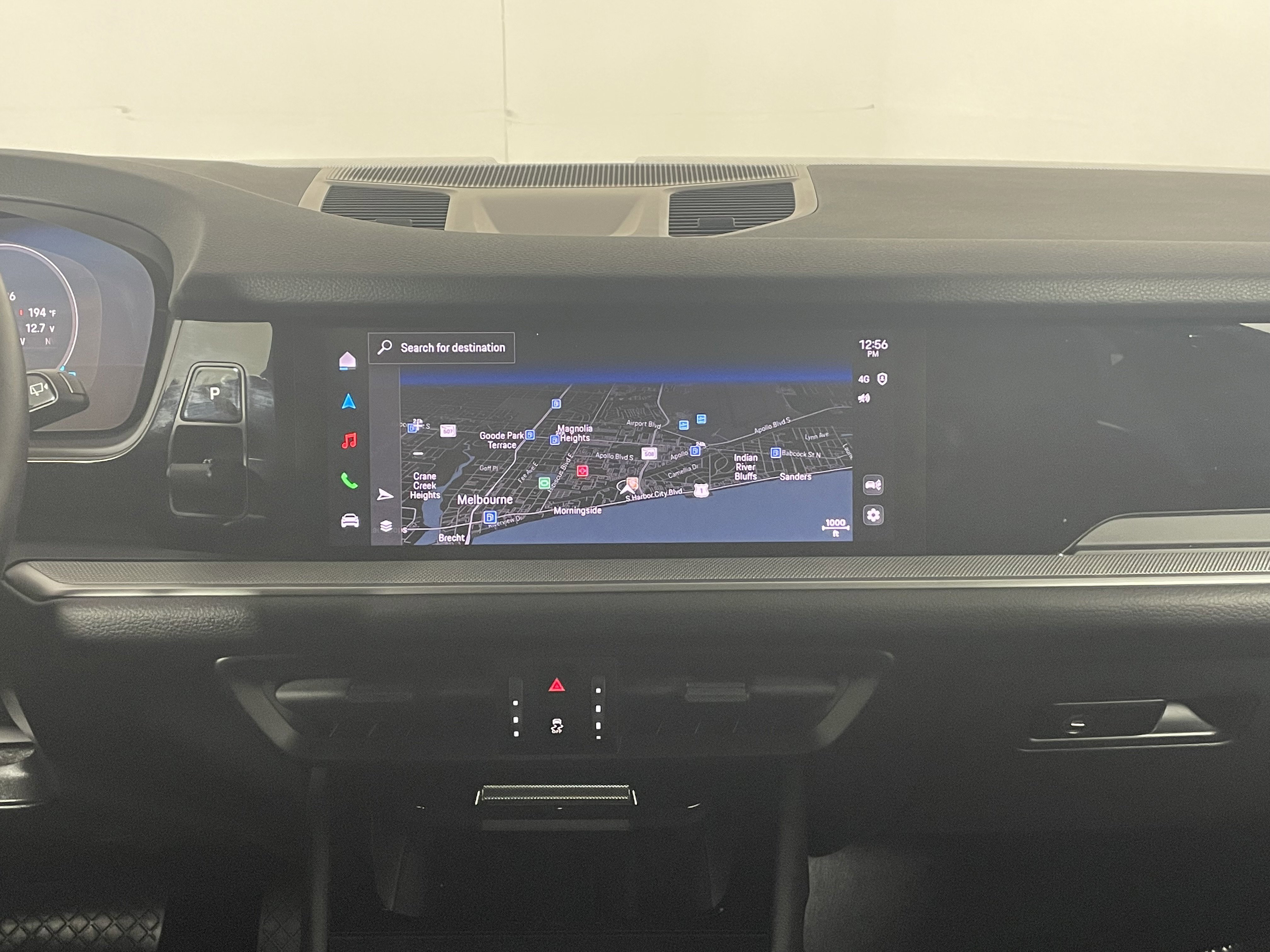 Used 2025 Porsche Cayenne image 19