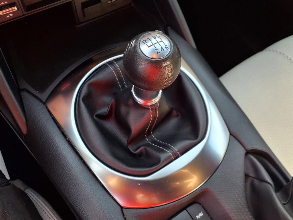 Used 2021 MAZDA MX-5 Miata RF Grand Touring image 17