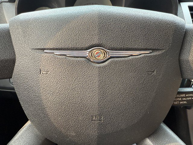 Used 2009 Chrysler Sebring LX FWD image 31