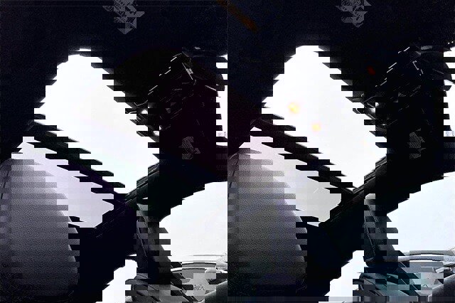 Used 2025 Mercedes-Benz C 300 C 300 image 30