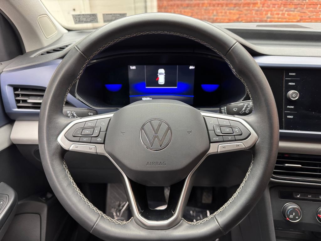 Used 2022 Volkswagen Taos SE image 12