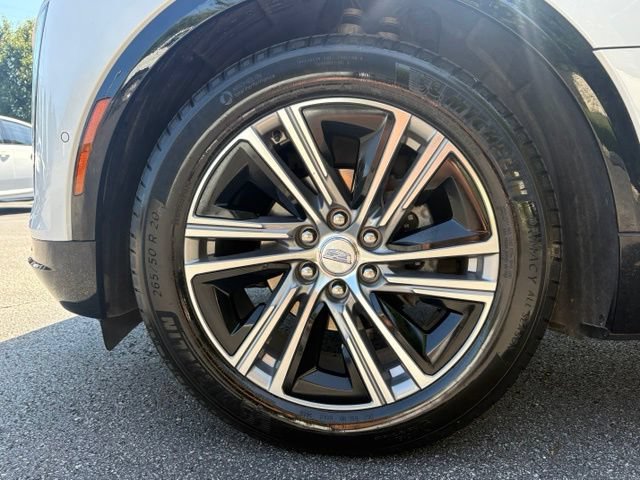 Certified 2024 Cadillac Lyriq Luxury AWD/4WD image 14