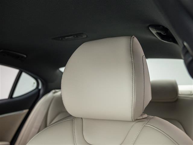 New 2026 Genesis G70 2.5T image 17