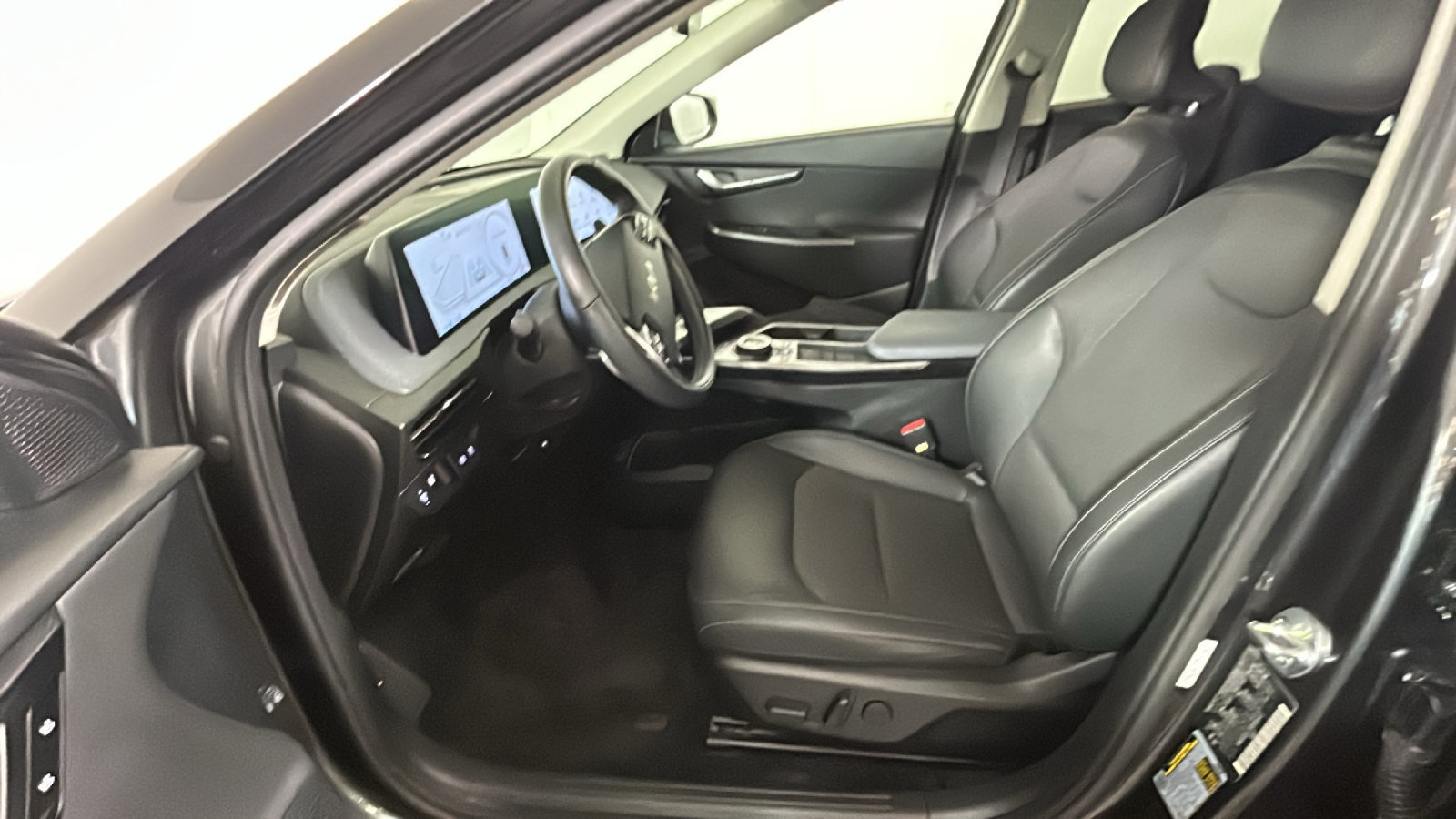 Used 2024 Kia EV6 Light AWD/4WD image 13