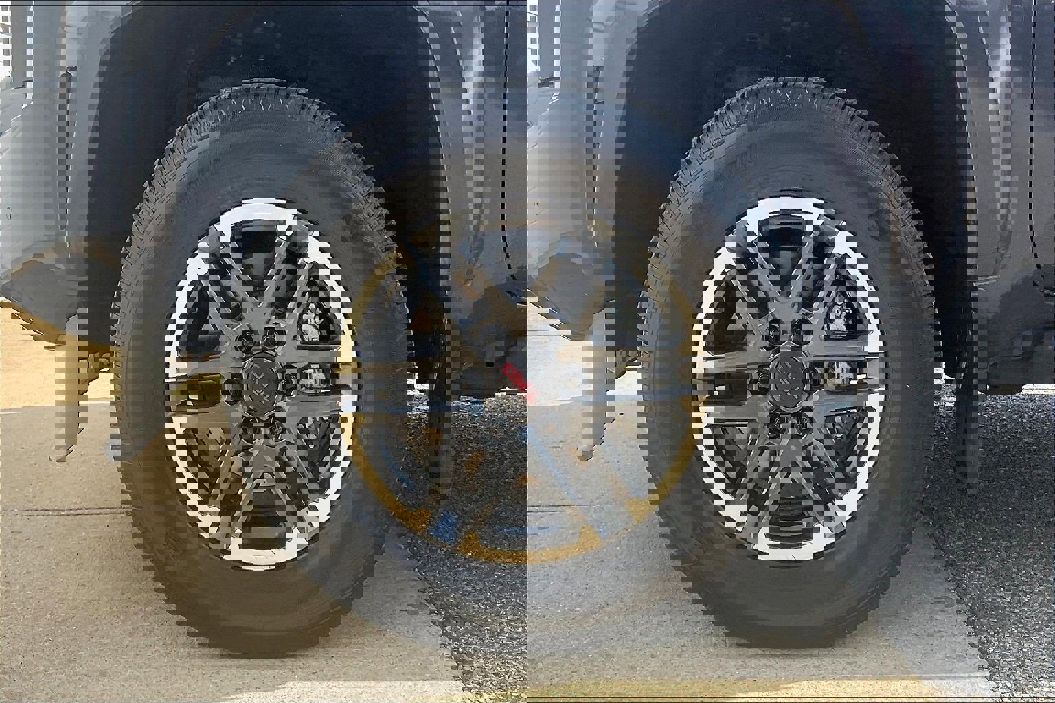 Used 2024 Toyota Tacoma TRD Sport w/ TRD Sport Upgrade Package image 11