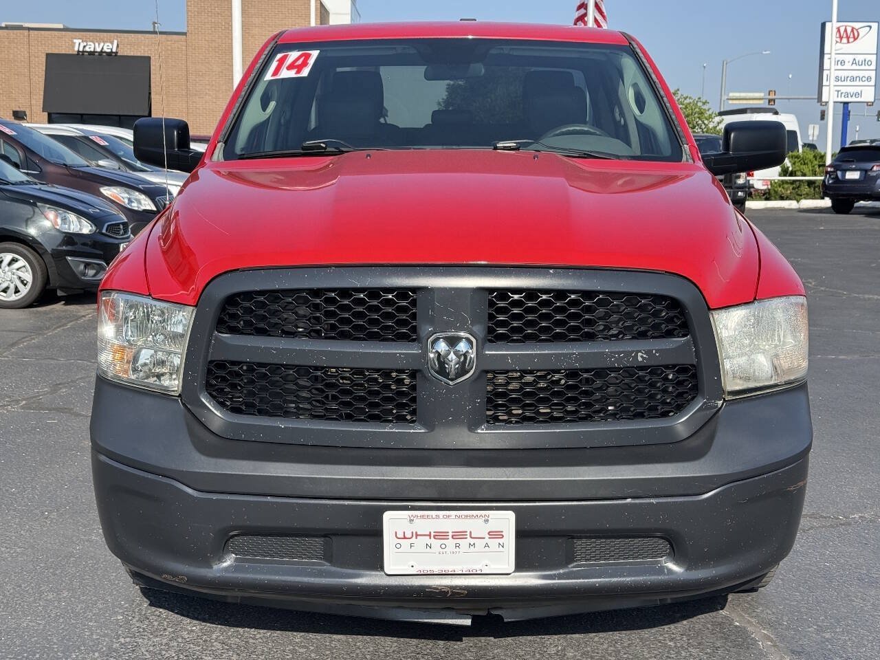 Used 2014 RAM 1500 Tradesman RWD image 2