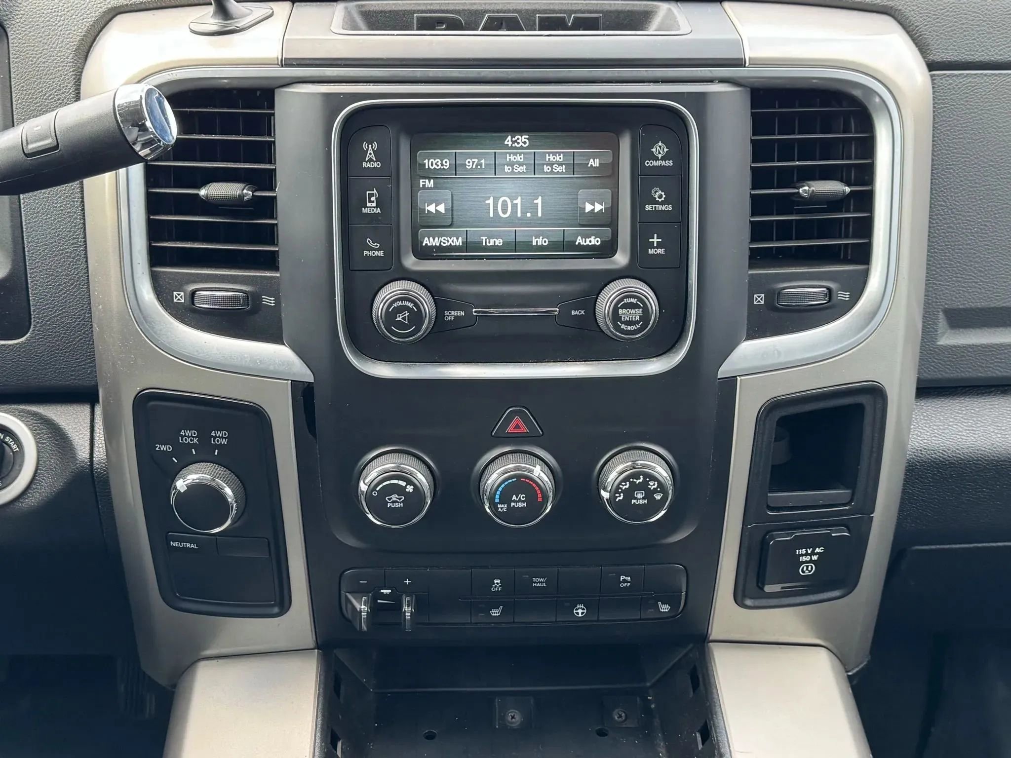 Used 2015 RAM 2500 Big Horn image 24