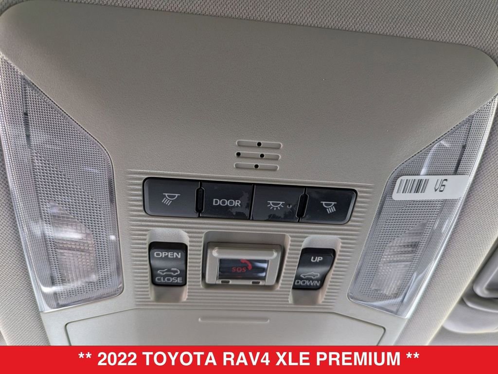 Used 2022 Toyota RAV4 XLE Premium image 40