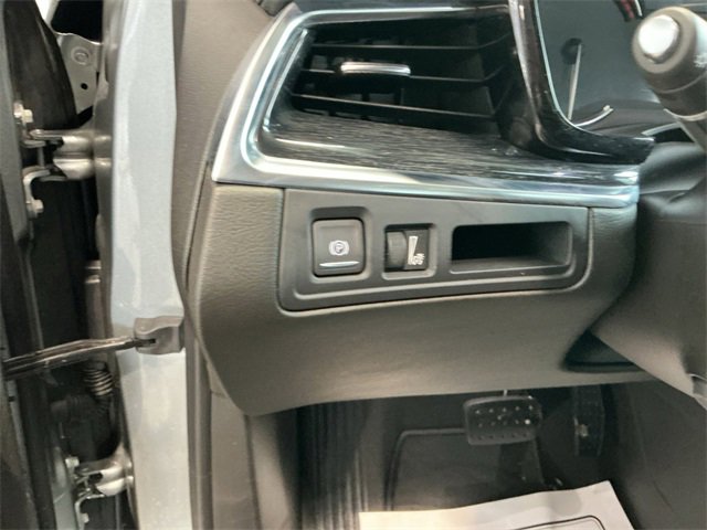 Certified 2023 Cadillac XT5 Premium Luxury w/ LPO, Floor Liner Package image 19