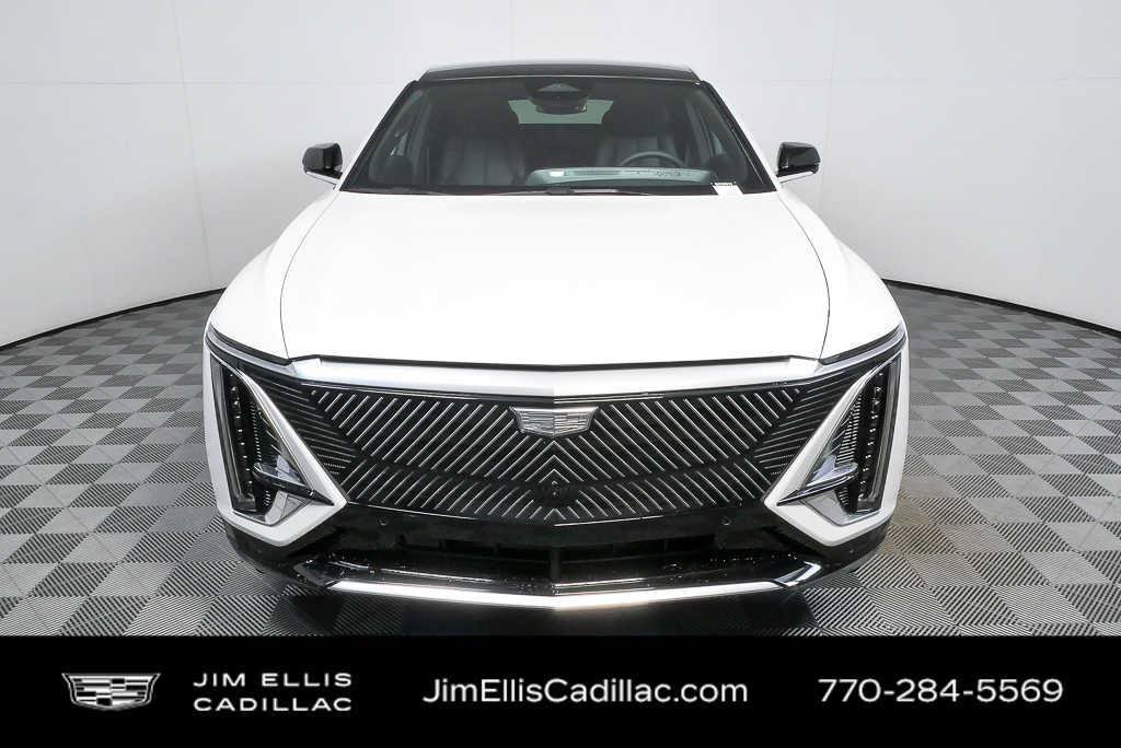 Certified 2025 Cadillac Lyriq Luxury w/ LPO, Floor Liner Package AWD/4WD image 34
