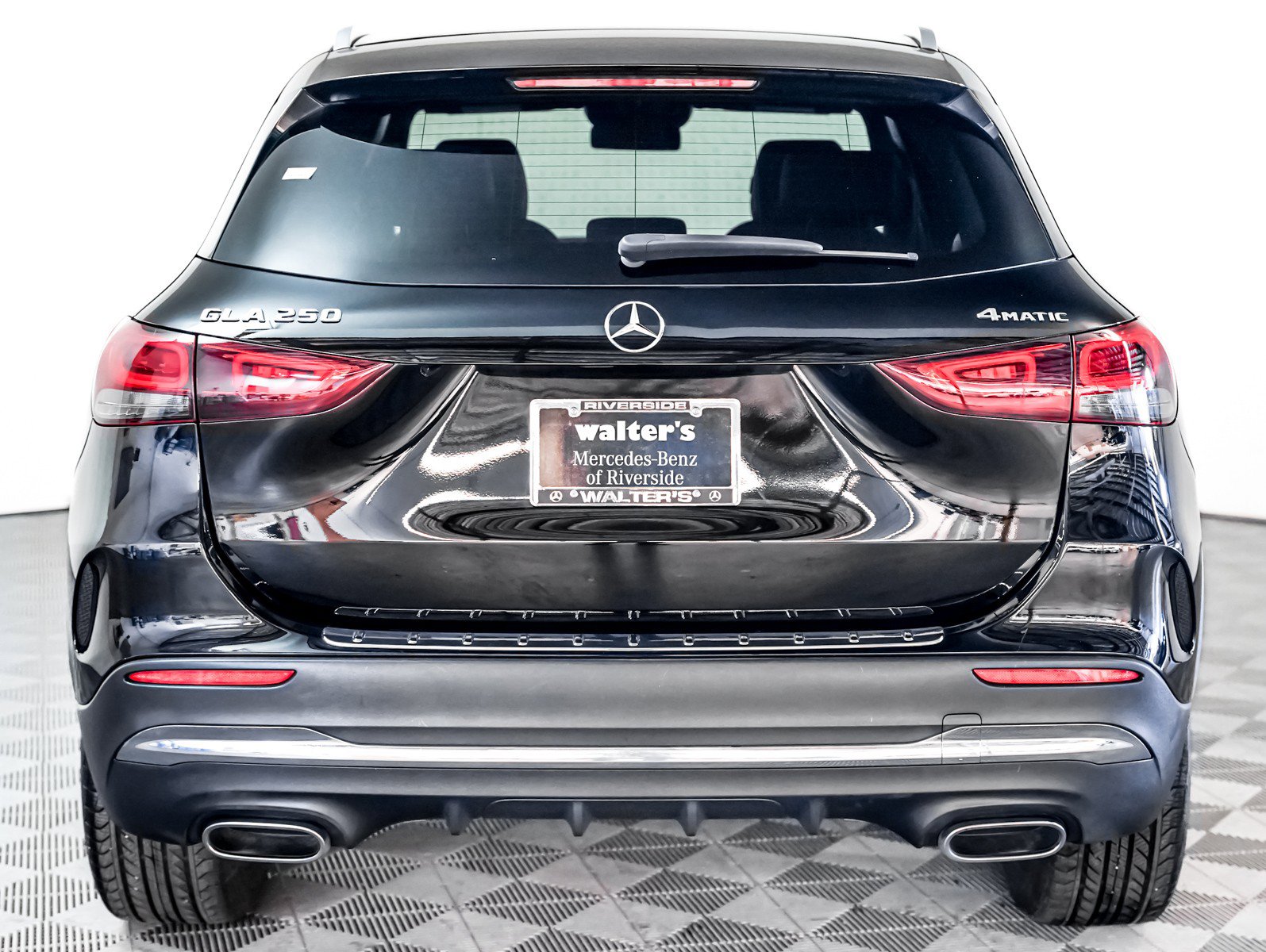 Certified 2023 Mercedes-Benz GLA 250 4MATIC w/ AMG Line Exterior image 11