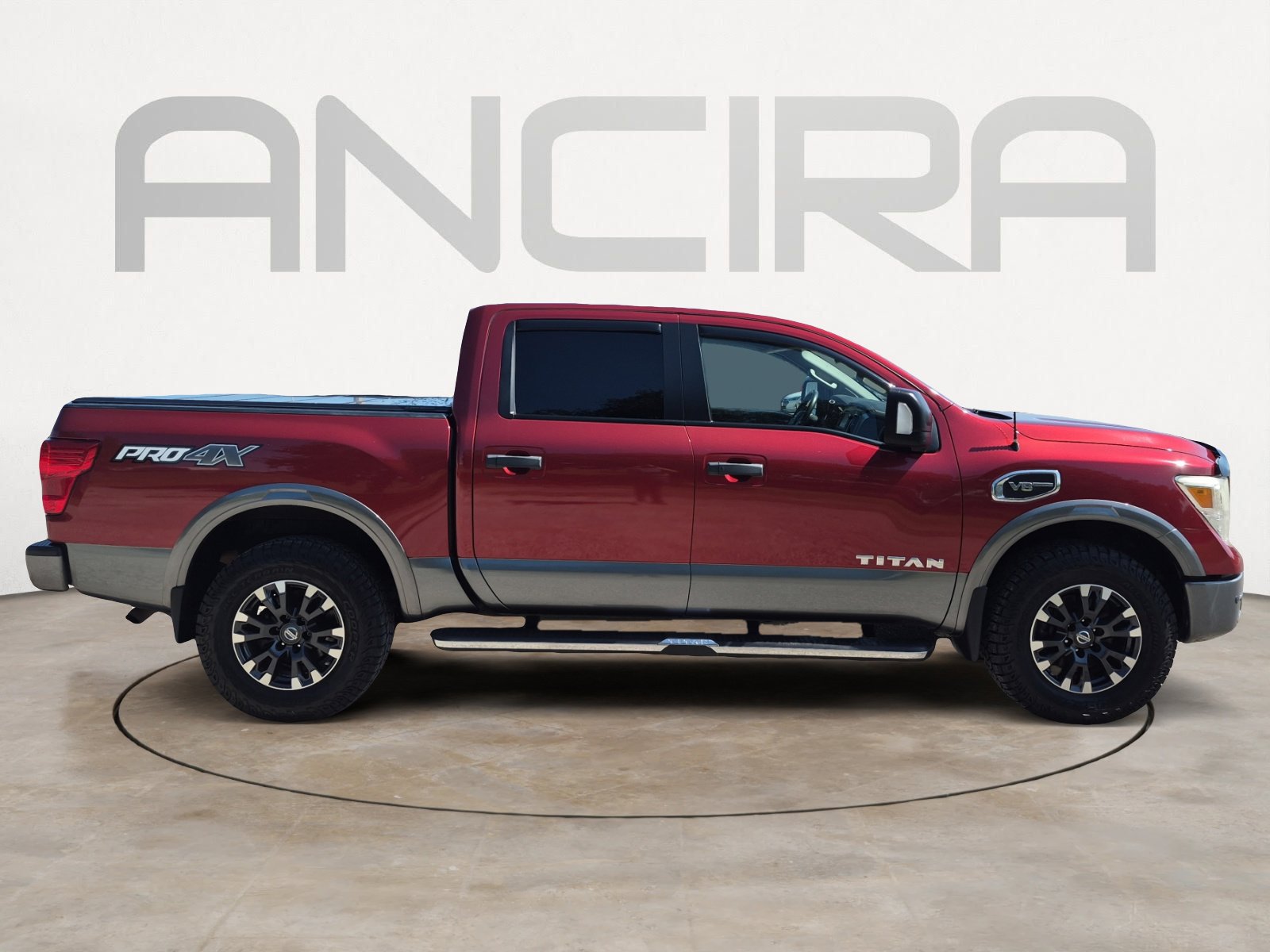 Used 2017 Nissan Titan PRO-4X AWD/4WD image 11