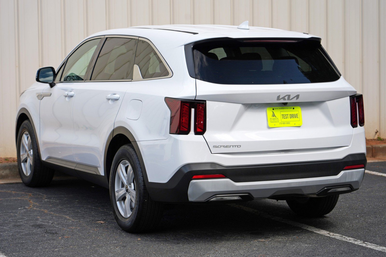 Used 2024 Kia Sorento LX FWD image 43