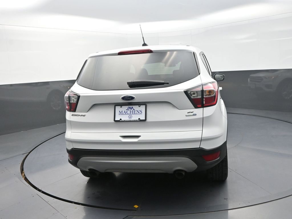 Used 2017 Ford Escape SE AWD/4WD image 9