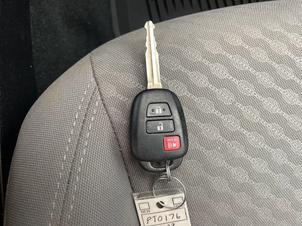 Used 2023 Toyota Tacoma SR image 28