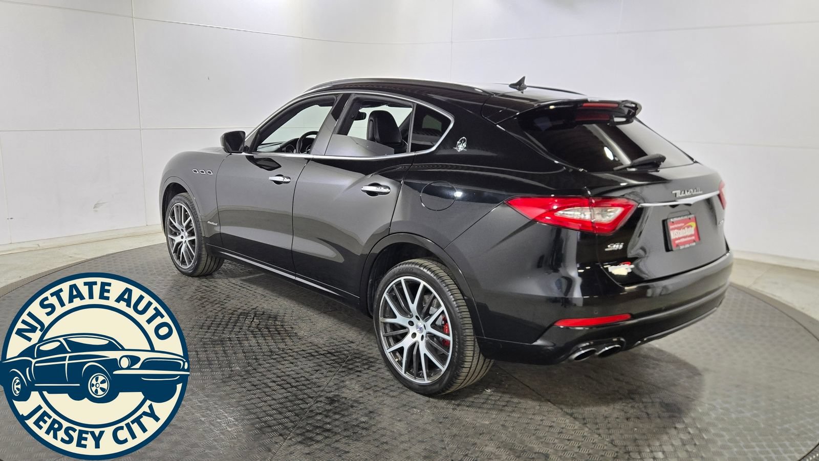 Used 2018 Maserati Levante S GranSport AWD/4WD image 5