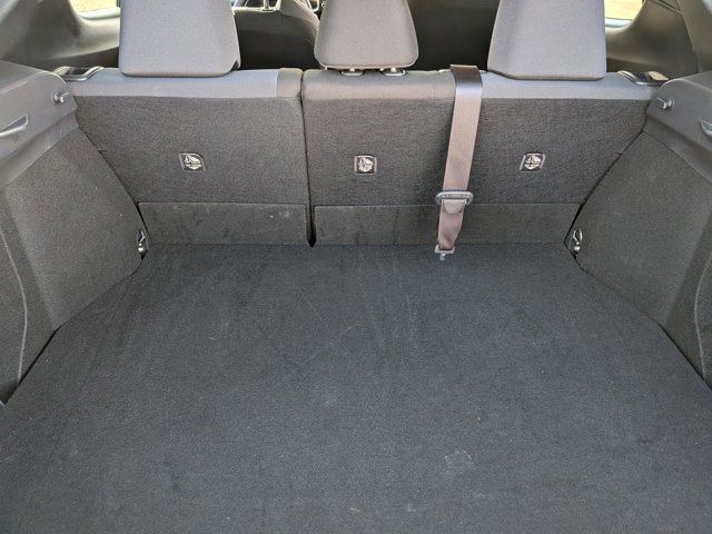 Used 2021 Toyota C-HR LE FWD image 6