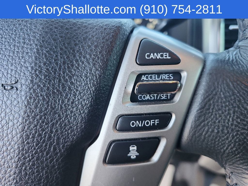 Used 2020 Nissan Titan SV w/ SV Convenience Package RWD image 14