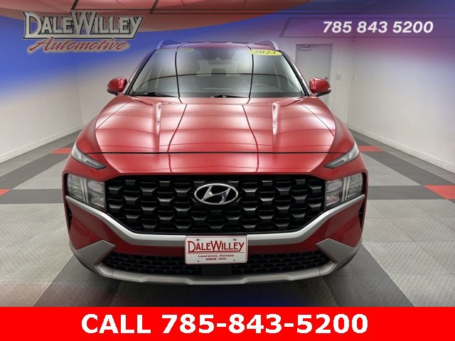 Used 2023 Hyundai Santa Fe SEL image 2