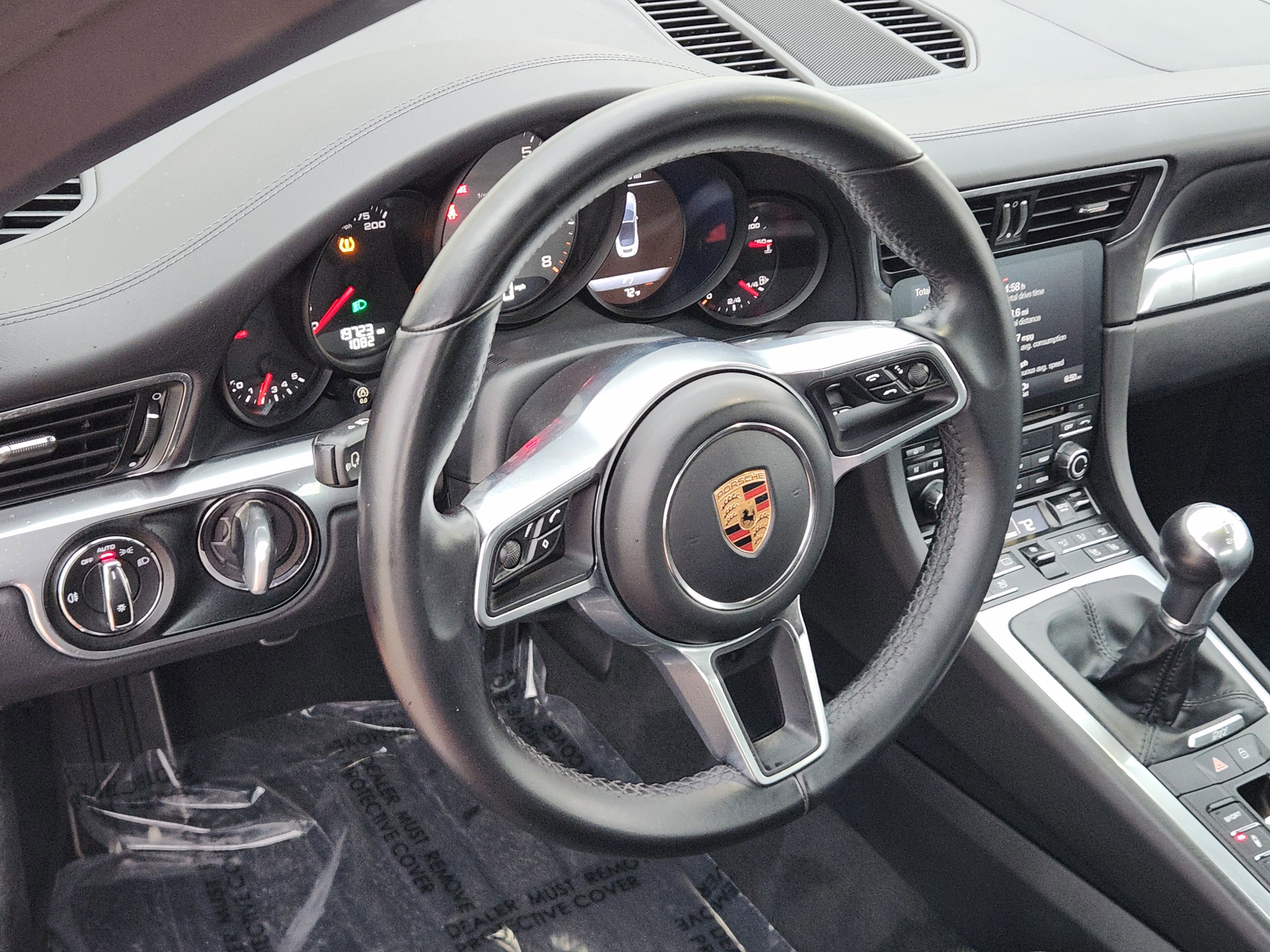 Used 2019 Porsche 911 Carrera 4S AWD/4WD image 18