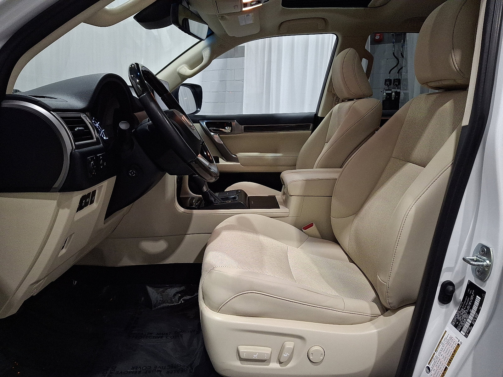 Used 2023 Lexus GX 460 Premium image 13