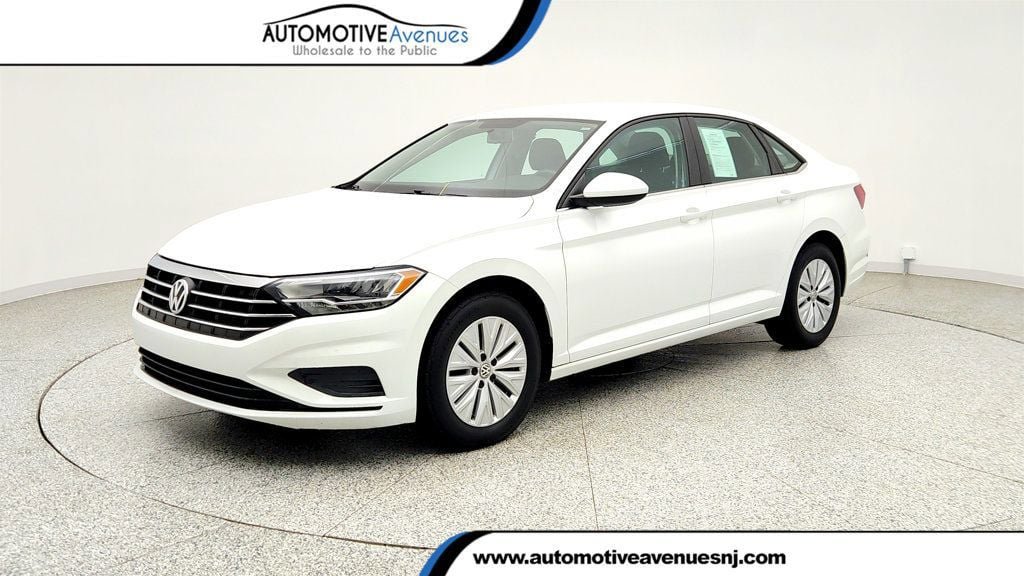 Used 2019 Volkswagen Jetta R-Line FWD video 1