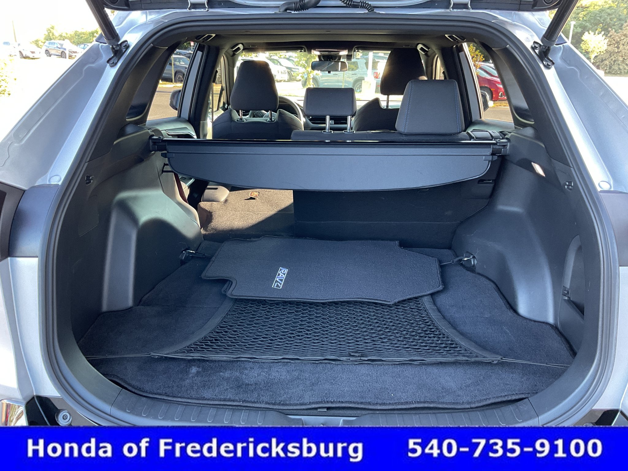 Used 2023 Toyota RAV4 SE w/ Convenience Package AWD/4WD image 22