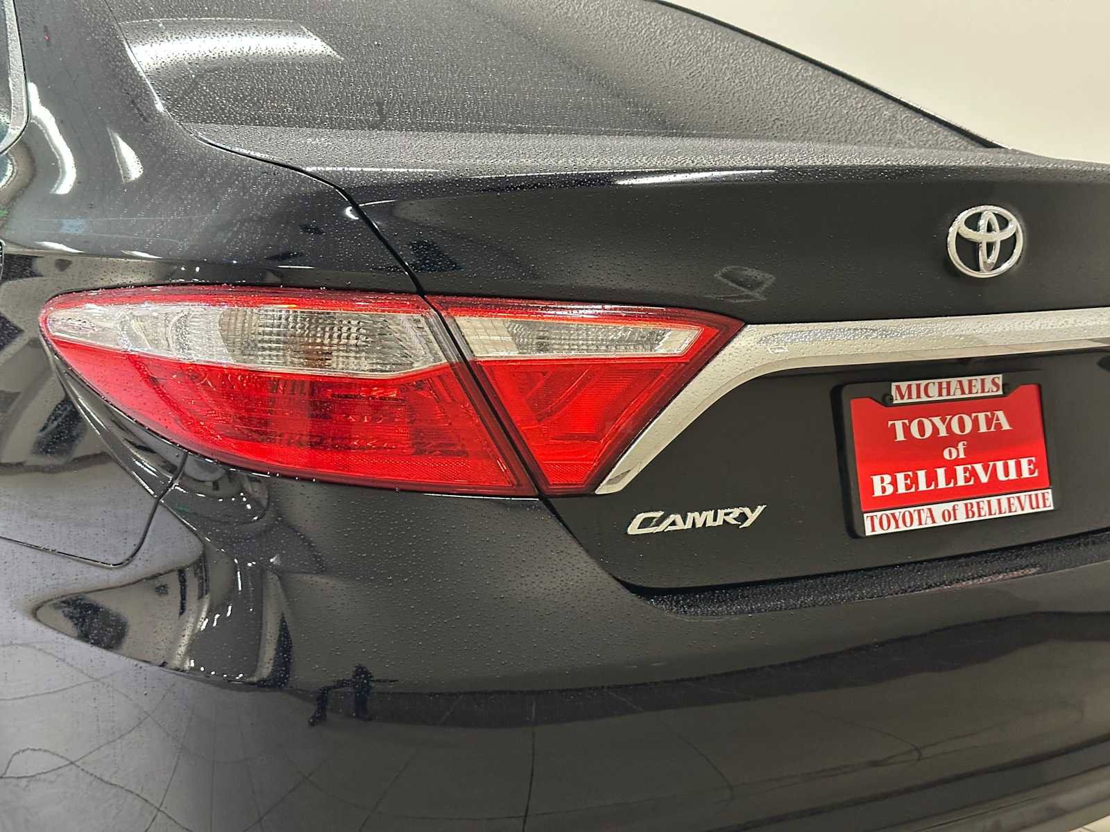 Used 2015 Toyota Camry LE image 7