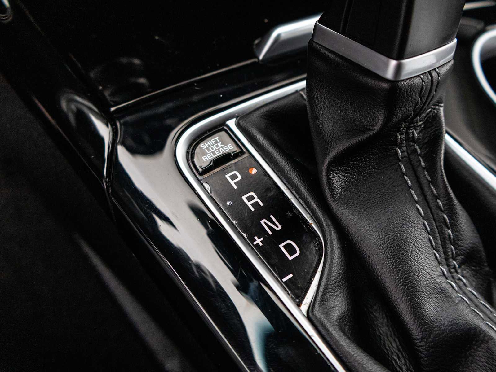 Used 2019 Kia Stinger RWD image 38