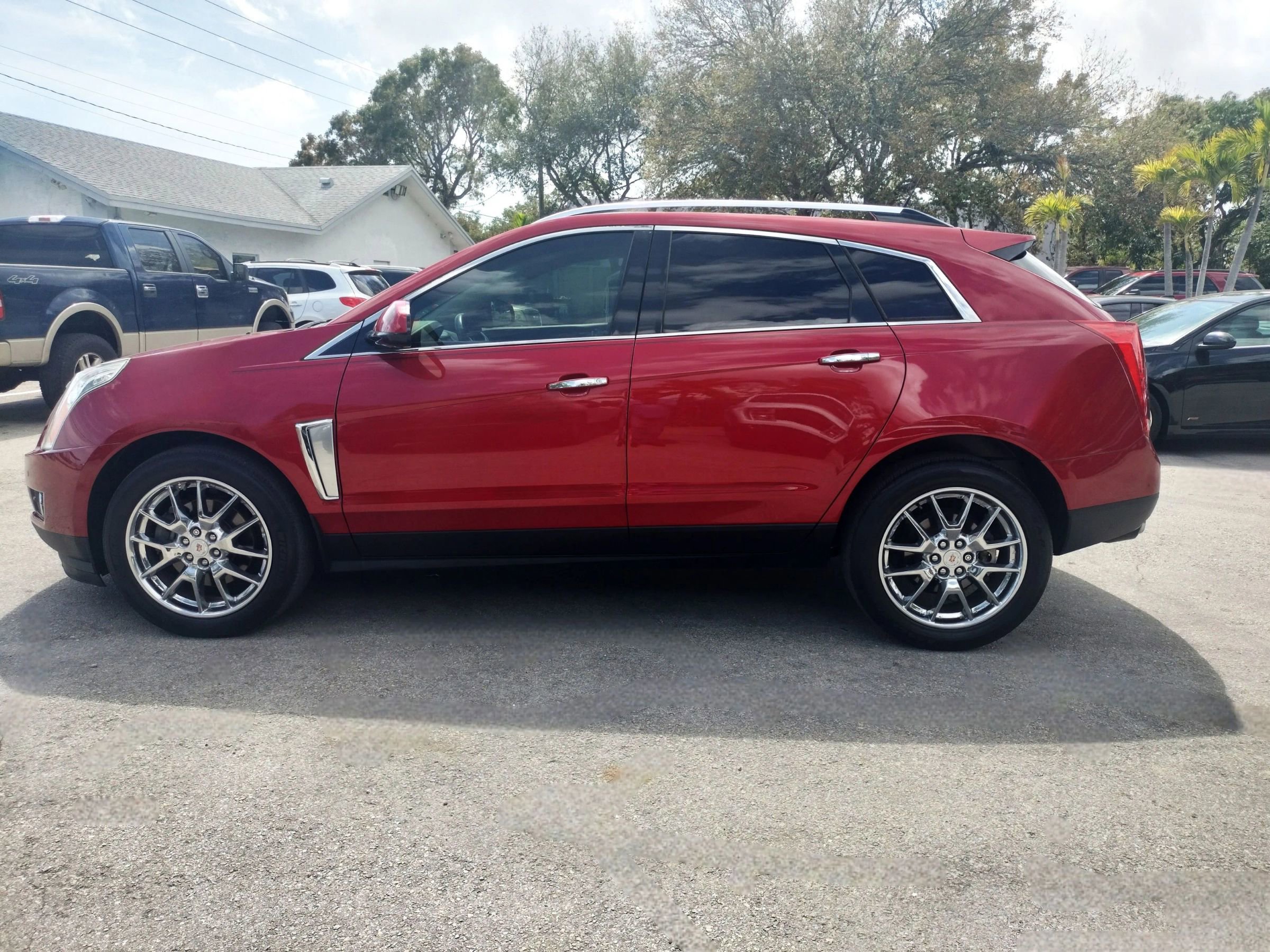 Used 2014 Cadillac SRX Premium image 4