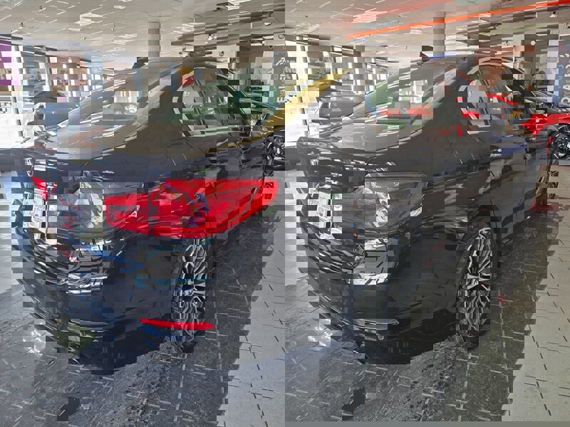 Used 2017 BMW 530i image 4