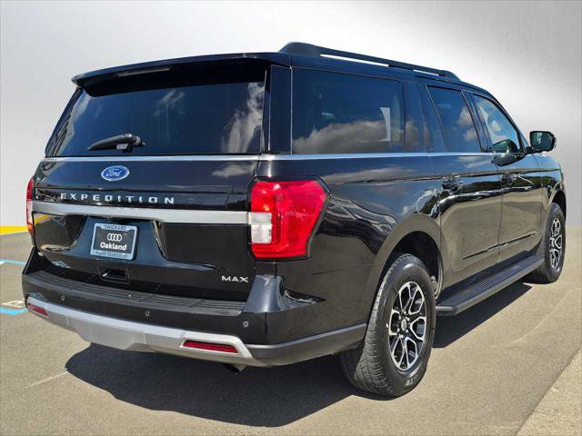 Used 2024 Ford Expedition Max XLT AWD/4WD image 3