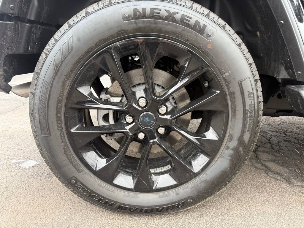 Used 2025 Jeep Wrangler Unlimited Sahara image 45