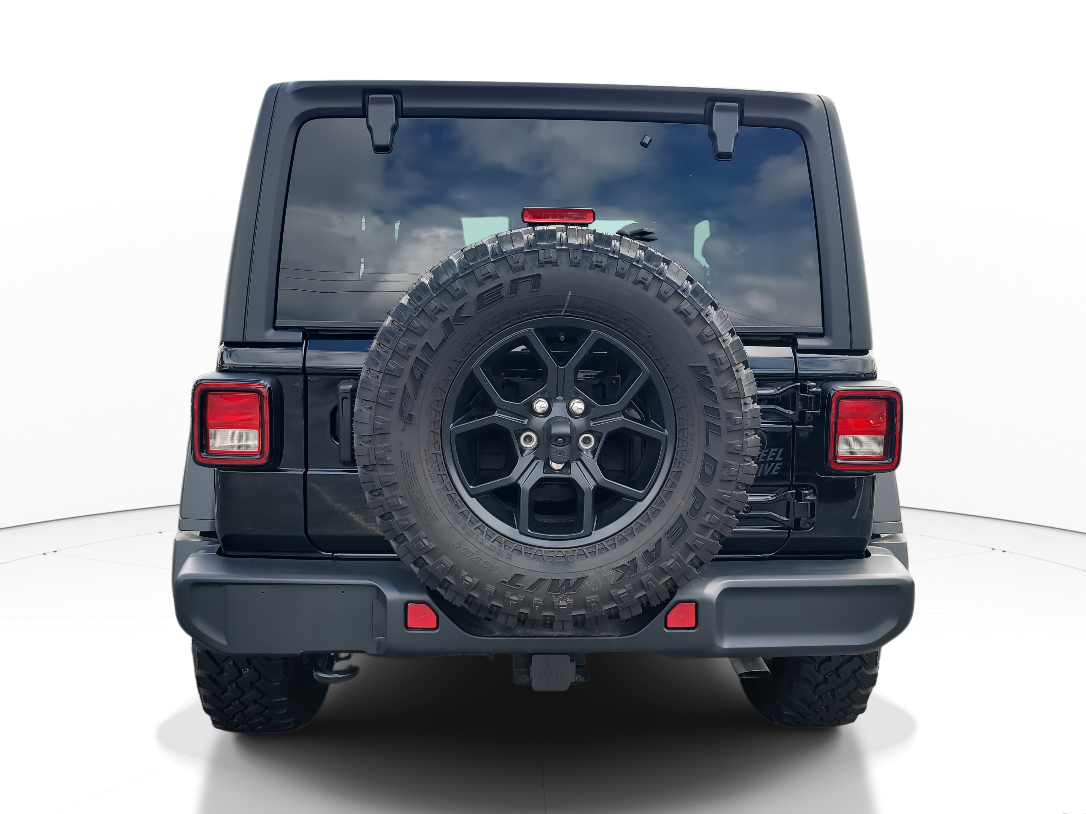 Used 2025 Jeep Wrangler Willys image 5