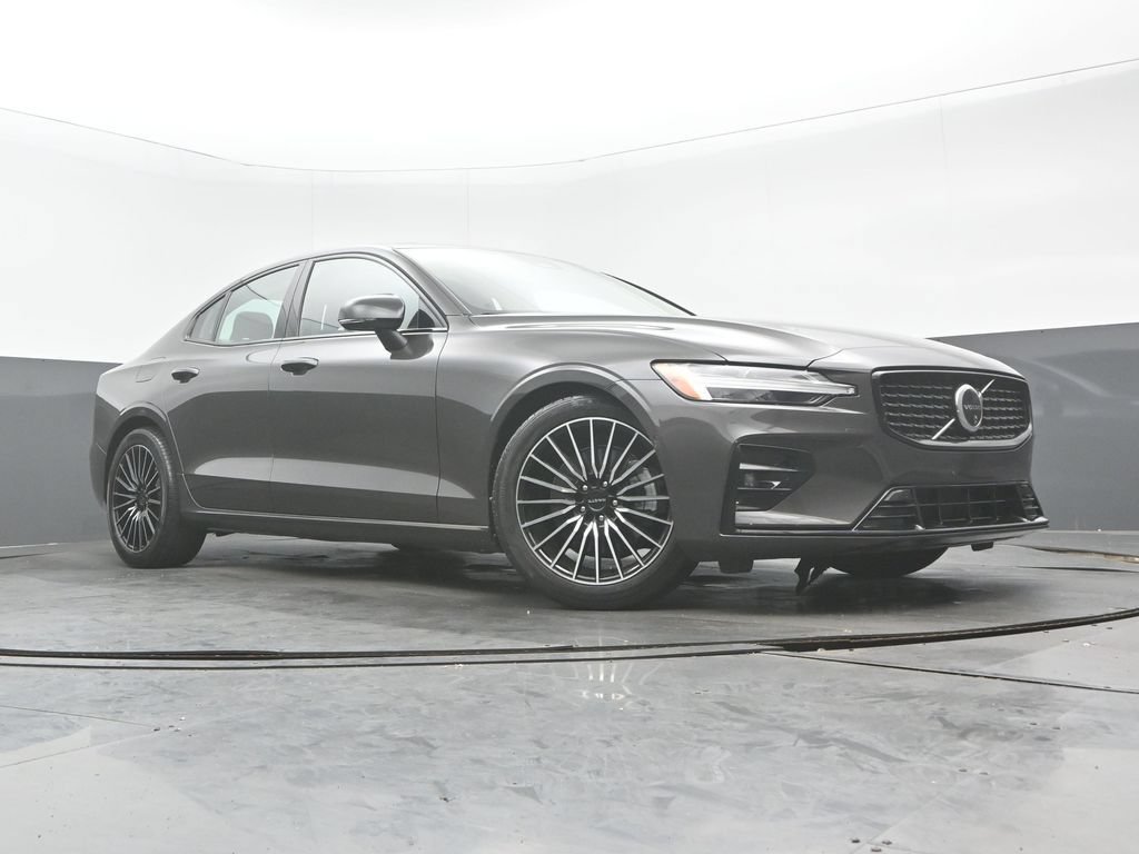 Used 2024 Volvo S60 B5 Plus AWD/4WD image 27