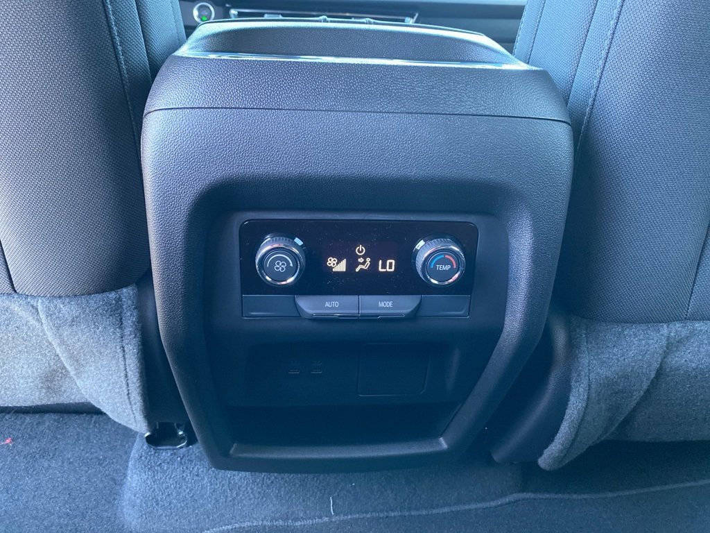 New 2026 Chevrolet Traverse LT image 30