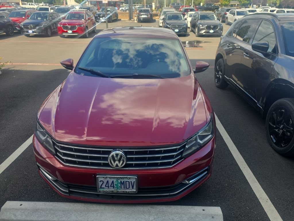 Used 2017 Volkswagen Passat 1.8T S FWD image 8