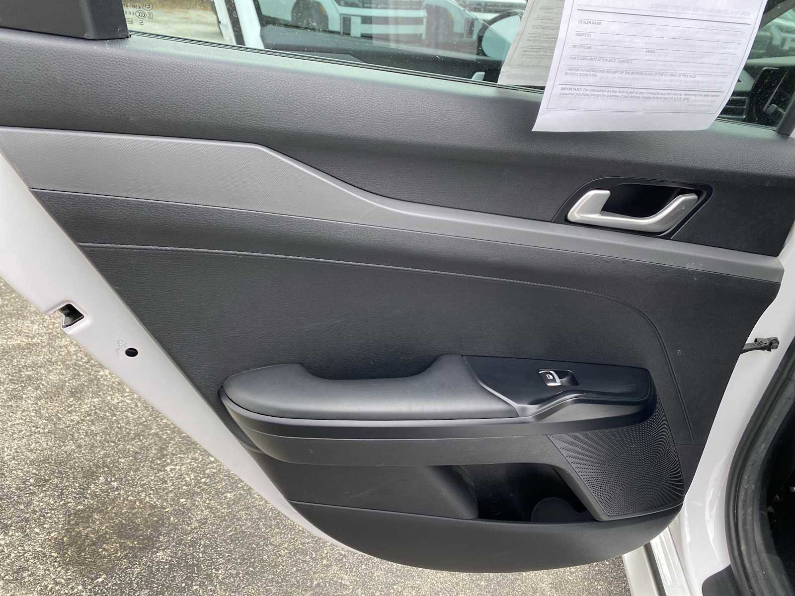 Used 2022 Kia K5 LX image 31