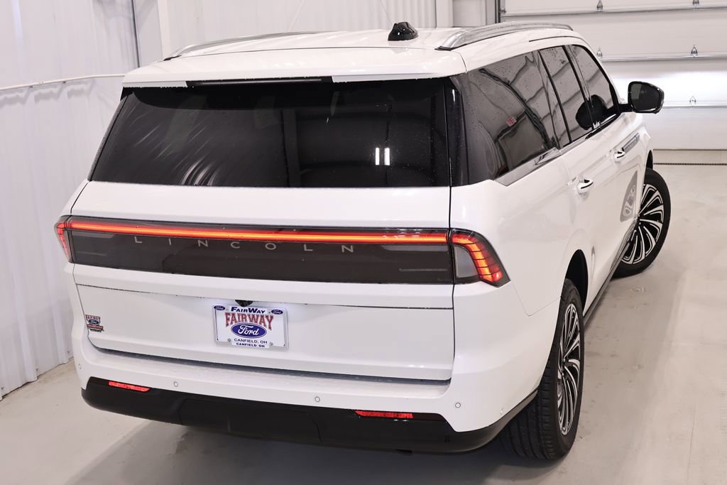 Used 2025 Lincoln Navigator Black Label image 54