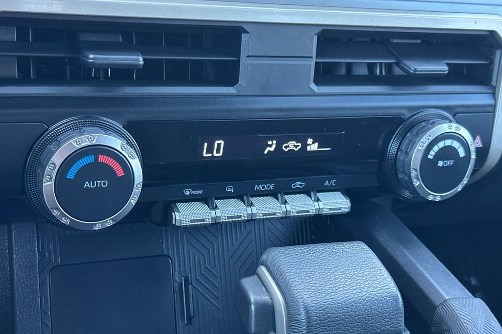 Used 2024 Toyota Tacoma SR5 w/ SR5 Upgrade Package image 19