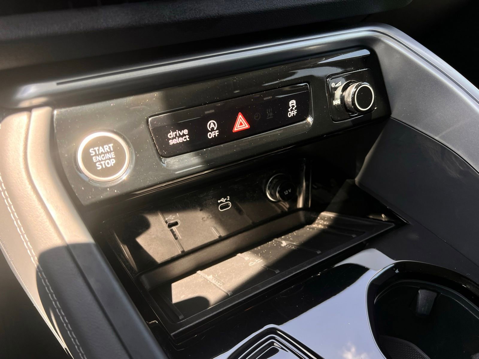 Used 2025 Audi Q5 Premium w/ Convenience Package AWD/4WD image 17