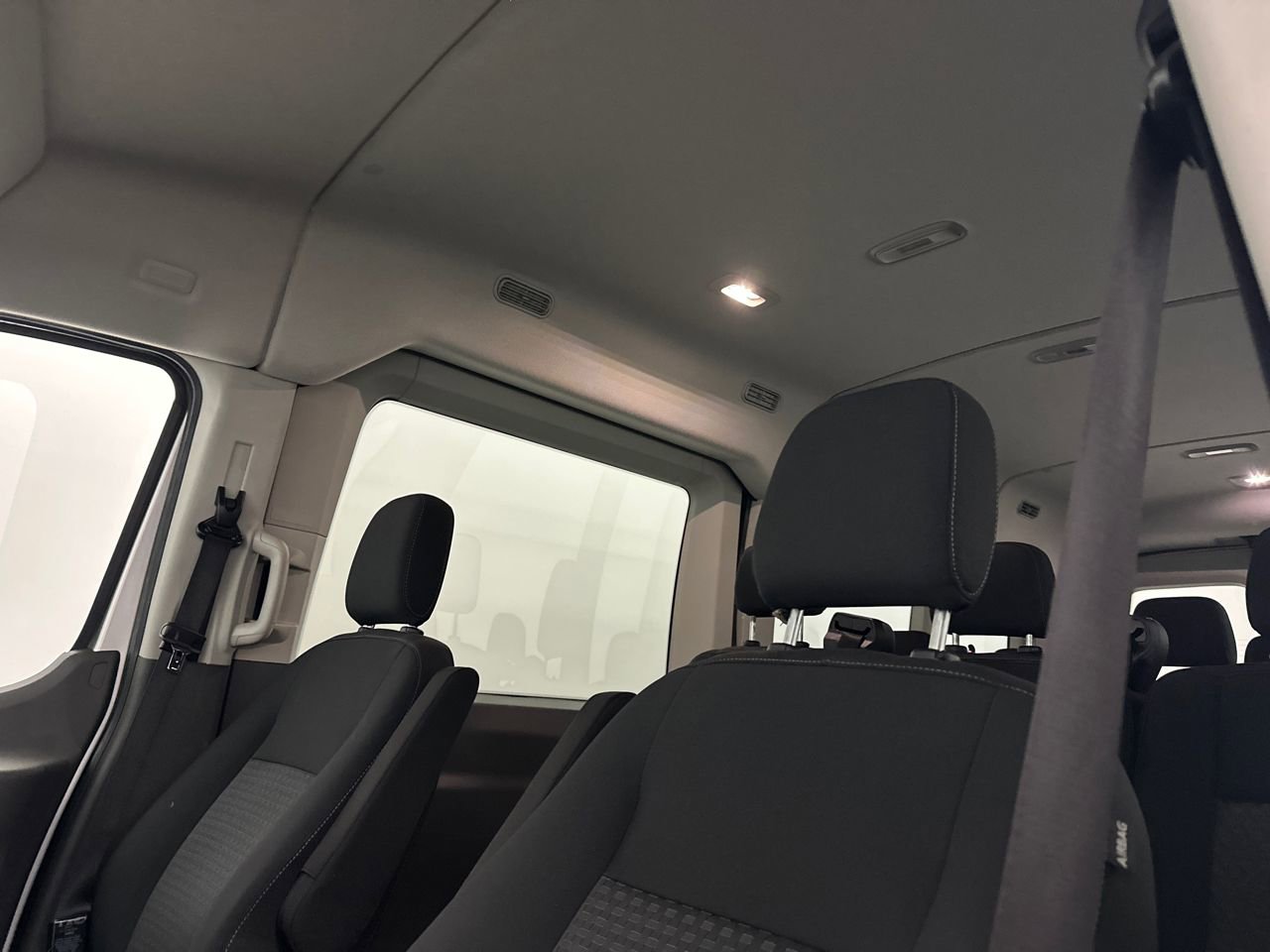 Used 2022 Ford Transit 350 XLT image 18
