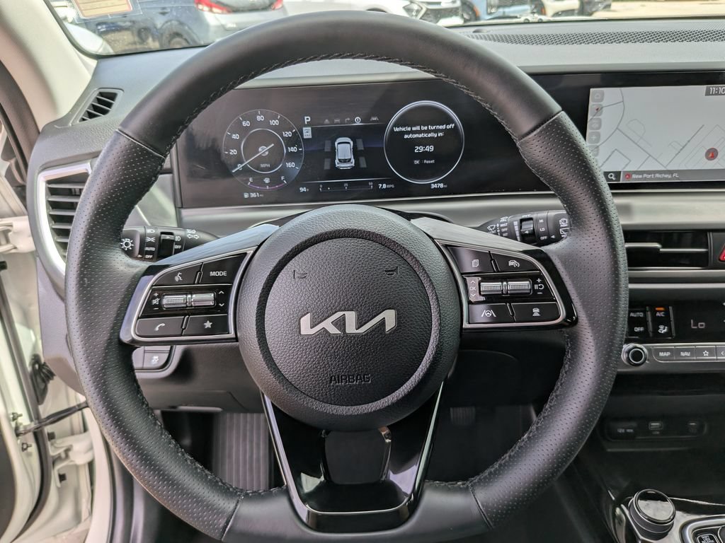 Certified 2026 Kia Seltos SX AWD/4WD image 32
