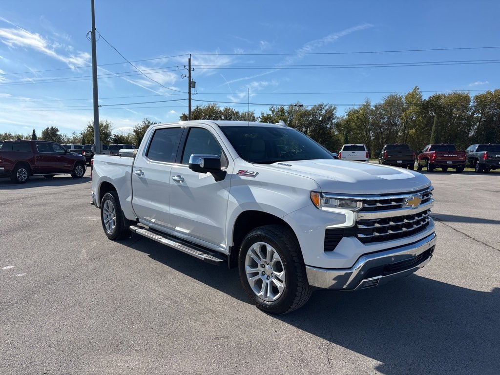 Used 2022 Chevrolet Silverado 1500 LTZ image 1