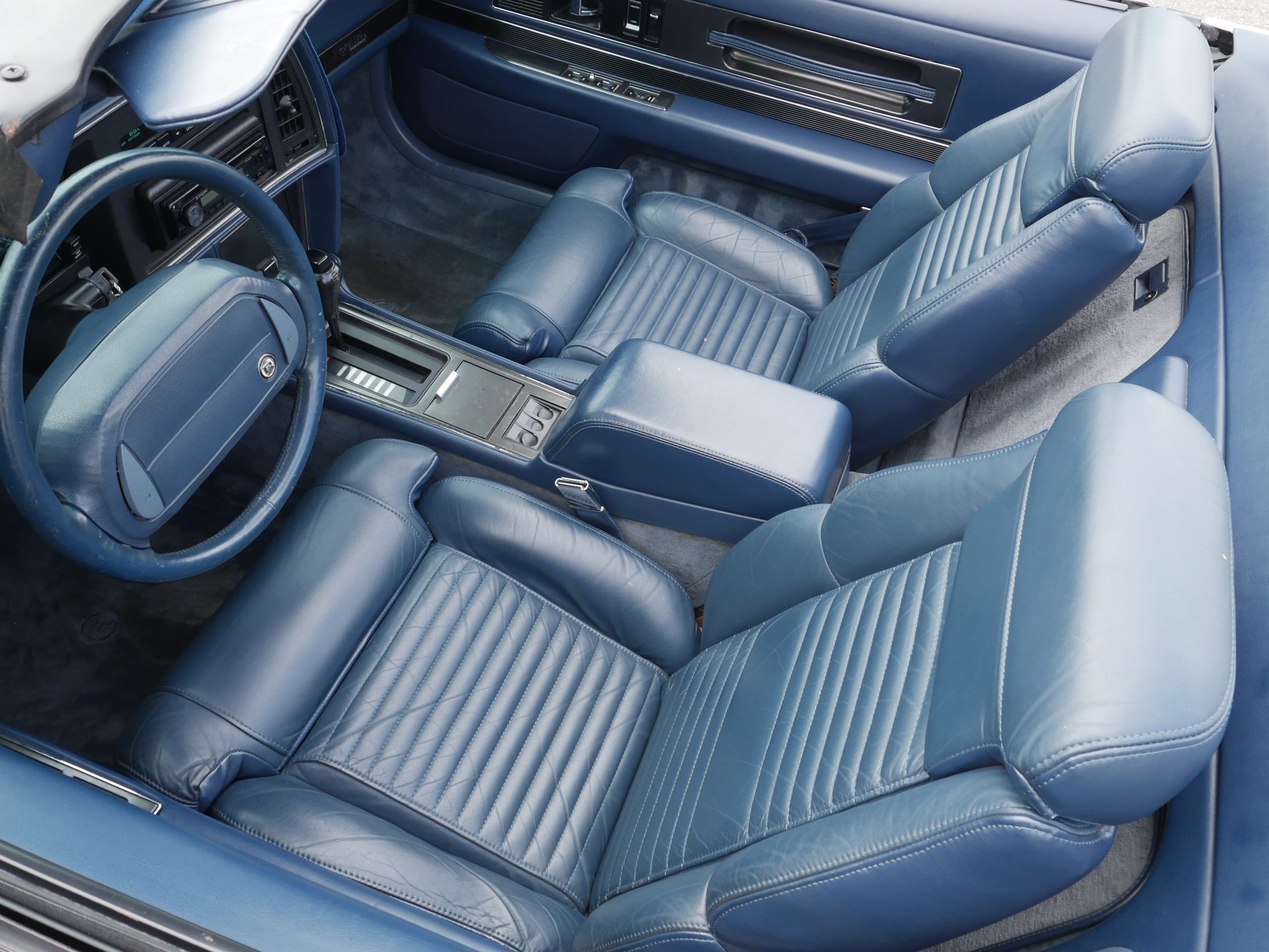 Used 1990 Buick Reatta Convertible image 6