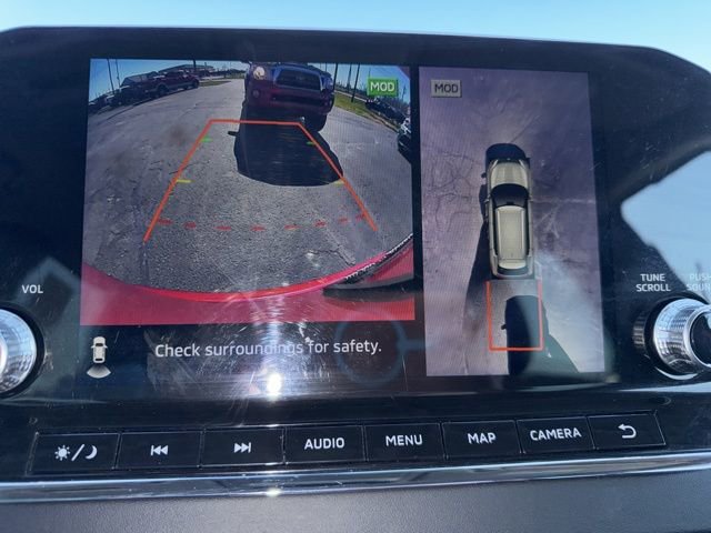 Used 2022 Mitsubishi Outlander SE image 16