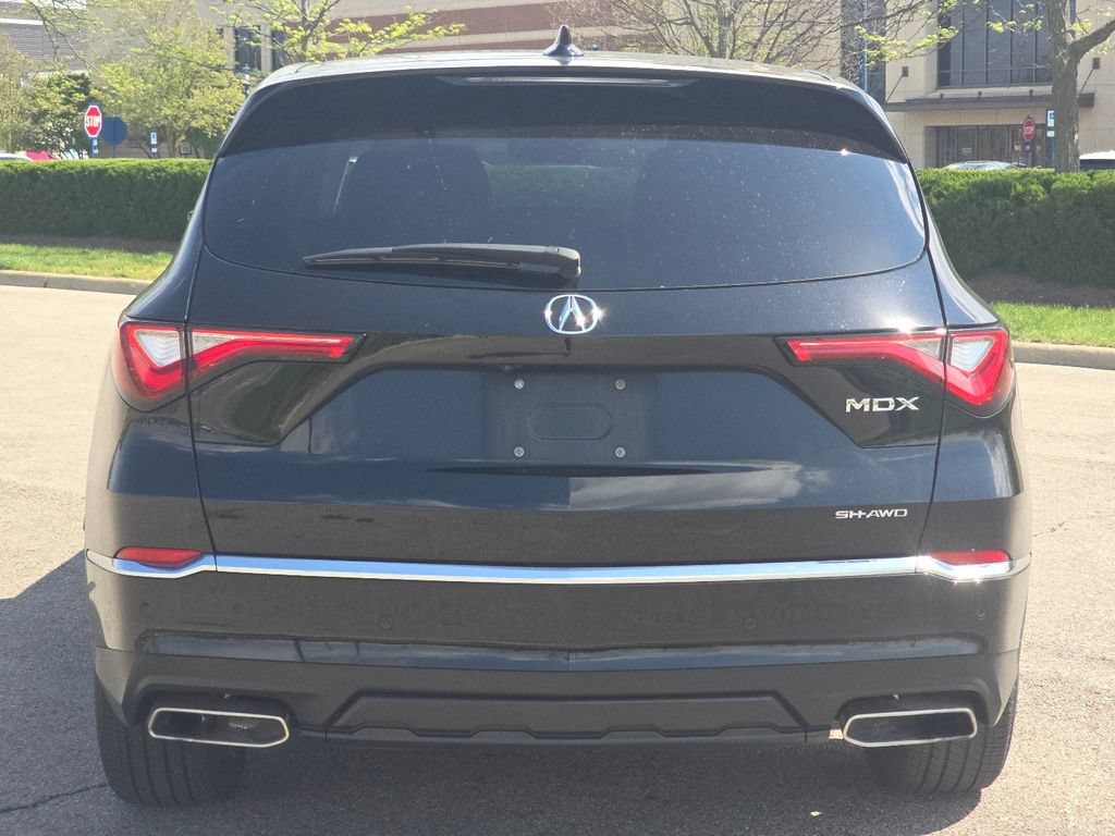 Used 2024 Acura MDX SH-AWD w/ Technology Package image 16