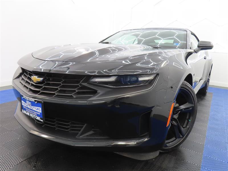 Used 2023 Chevrolet Camaro LT RWD image 1