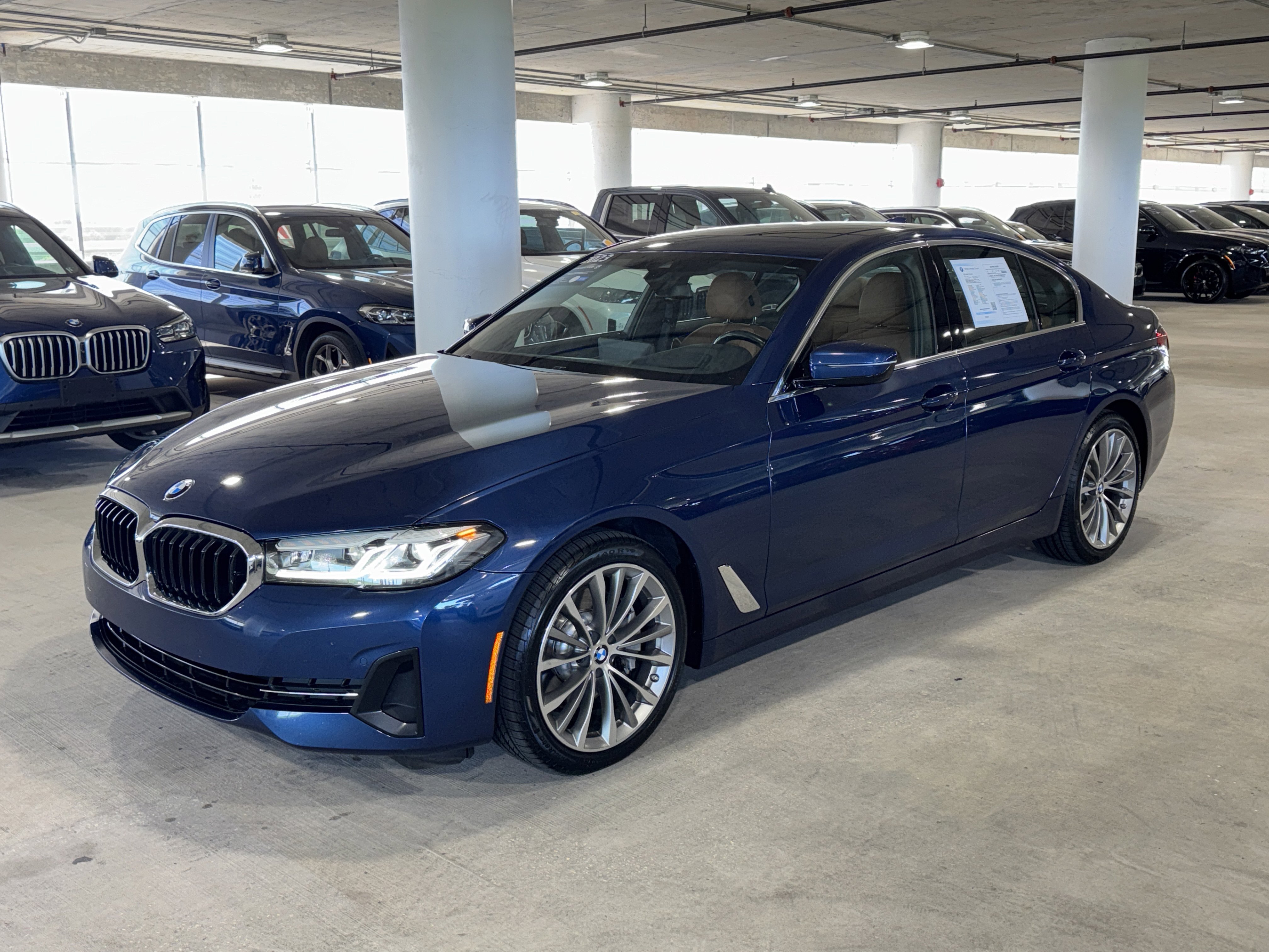 Certified 2023 BMW 530i w/ Premium Package RWD image 4