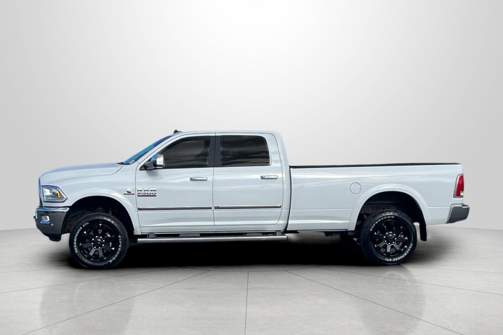 Used 2017 RAM 2500 Laramie image 8